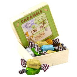 BOX PAVE CARAMELS NORMANDY ASSORTMENT (150G) - CARAMELS D'ISIGNY