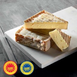 Pont-L'Eveque AOP (360G) (Cow) - La Maison Du Fromage